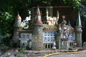 Home is Where the Heart Is: Built Environments of Expatriate Artists in Spain